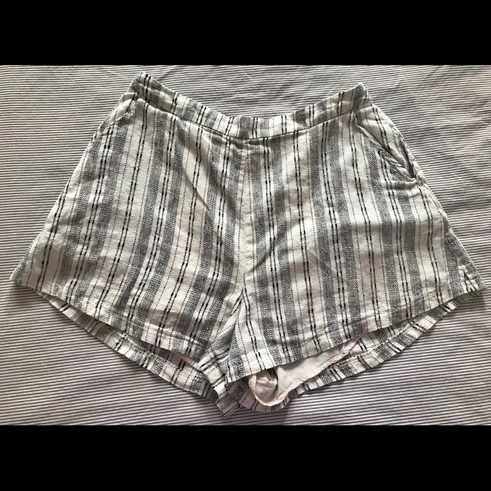 Dry Goods Boho high waist shorts :)